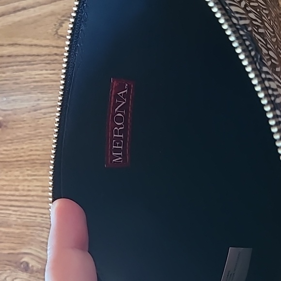 Merona Pouch - Picture 4 of 4
